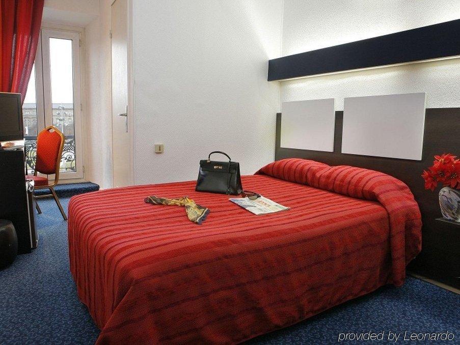 Hotel Le Bristol Strasbourg Gare Kamer foto